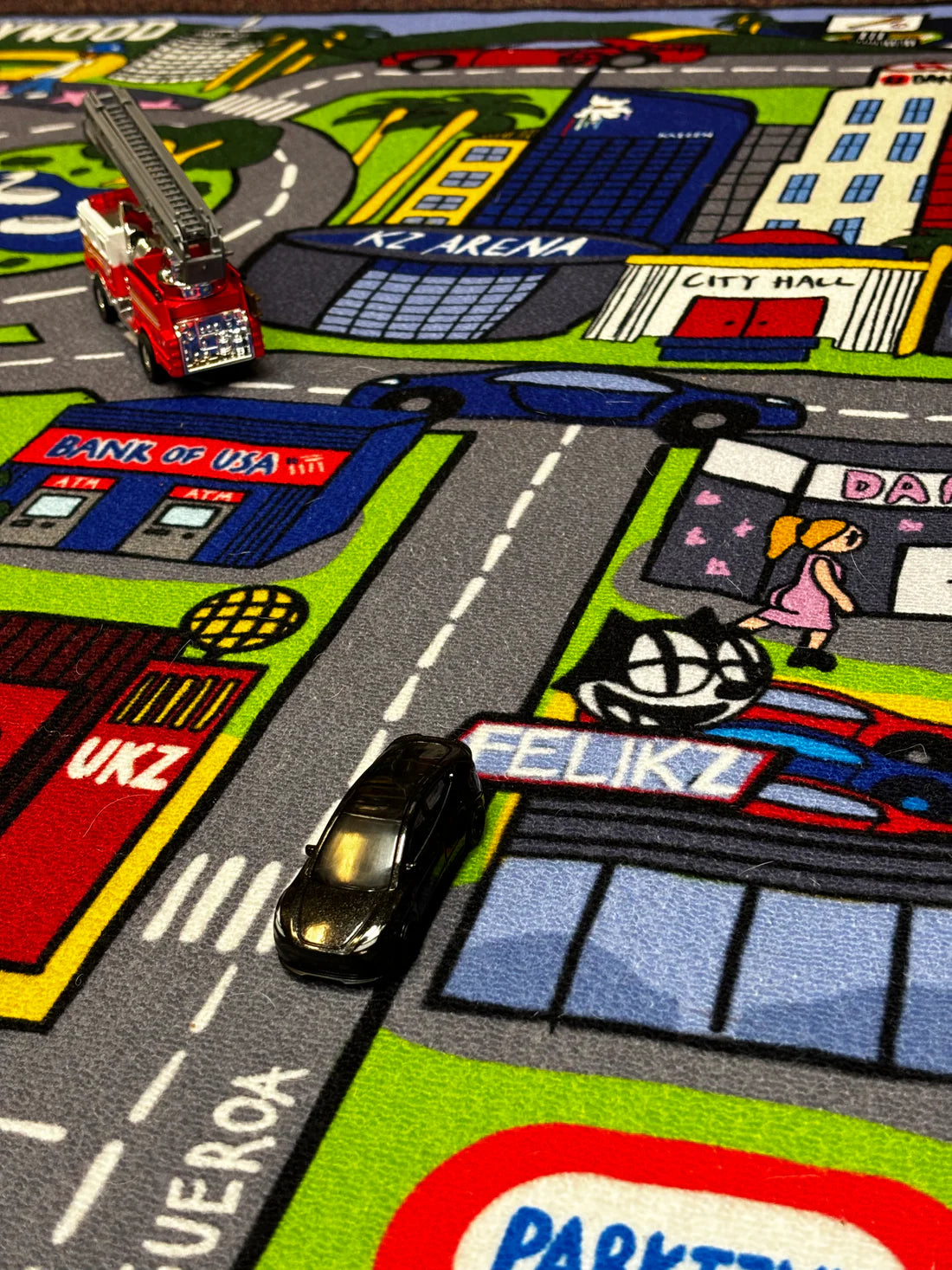KZ x Parkizyy "CITY RUG LA"